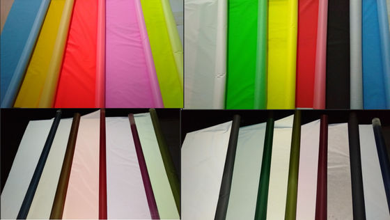 Bout droit réflexe de Sun de pourpre de bandes réfléchissantes noires rouges jaunes de tissu pour la lueur dans des vestes foncées de sécurité