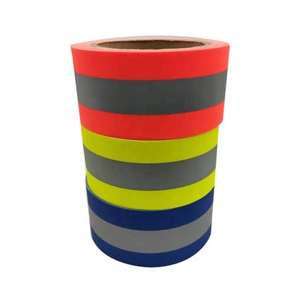 10mm 20mm Sewable cousent sur bande réfléchie pour le coton blanc jaune rouge d'Aramid de manteaux