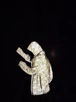 Tissu de bout droit réfléchi fort lumineux argenté haut Vis Jacket Material EN20471 ANSI107
