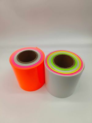 La lueur lumineuse dans les marqueurs luminescents de sortie de petit pain de secours de bande foncée de sécurité mure des étapes