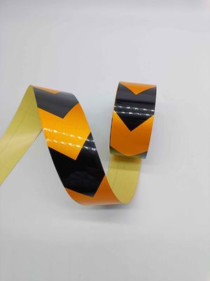 la bande réfléchie de  High Visibility Material pour des camions de remorques trafiquent le matériel adhésif