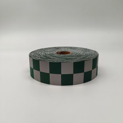Tissu réfléchissant à haute visibilité pour les vêtements
