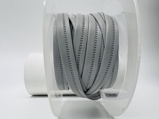 Polyester TC tuyauterie réfléchissante élastique pour coudre sur les vêtements