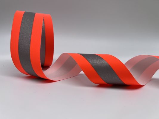 Tape de tissu réfléchissant résistant au feu argenté orange appliquée sur les vêtements de lutte contre les incendies